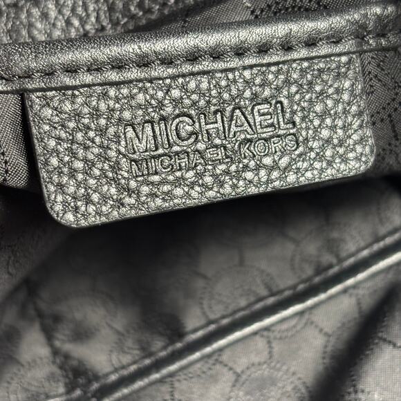 Michael Kors Black Pebbled Leather  Fulton Shoulder Bag - Picture 4 of 11